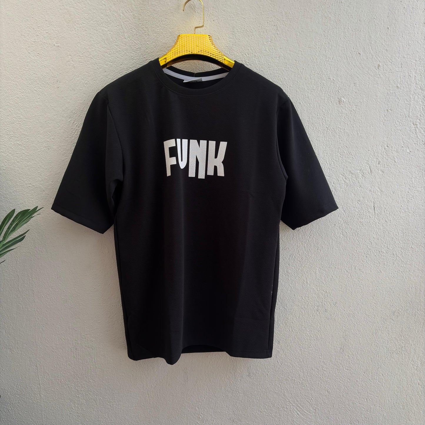 Round neck Front and back print droup shoulder Tshirt 1 pc @199 and 3 pcs @ 499(BLACK)