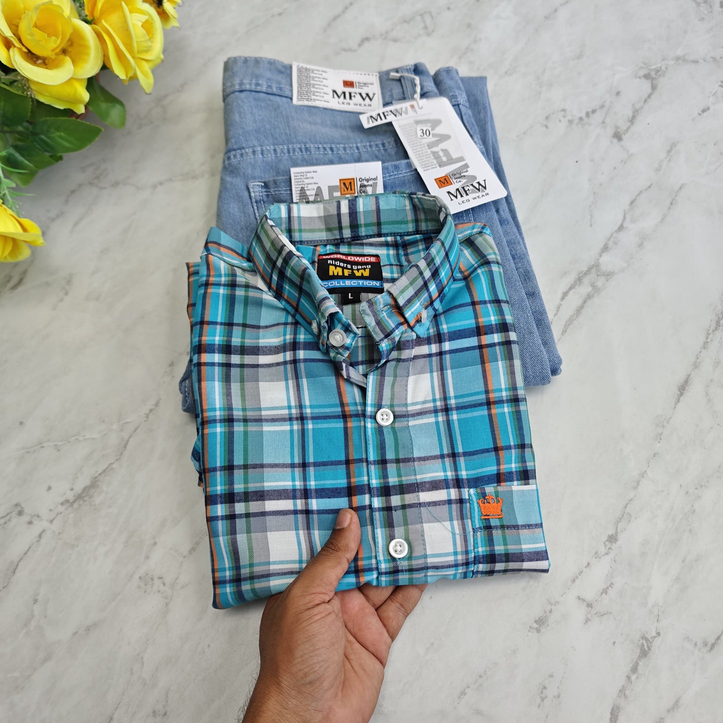 2 in 1 combo mfw oxford shirts + plain mom fit jeans pant combo buy @550 rs only