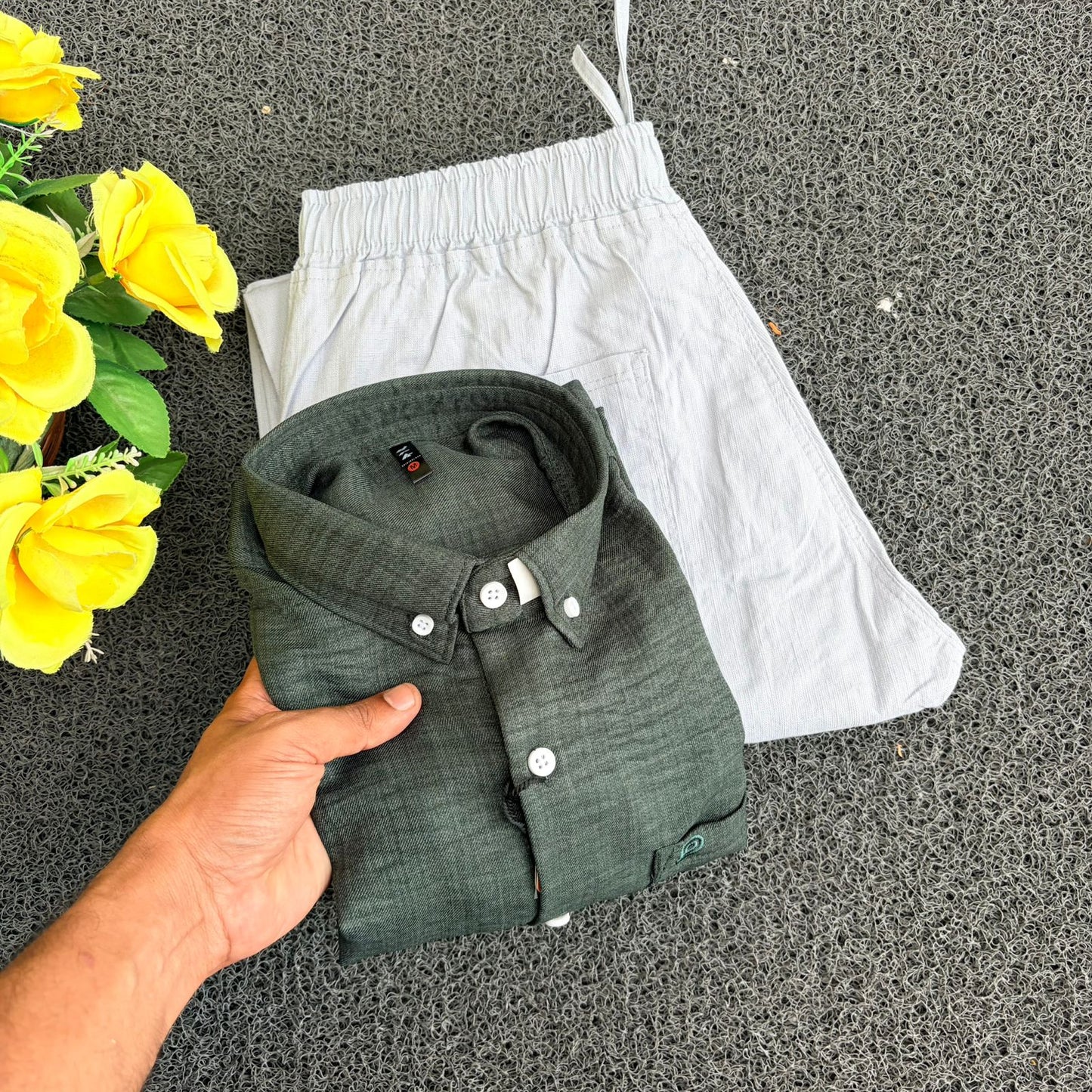 2 in 1 combo Old money lenin shirts + Lenin pants combo buy @600 only(deep forest green + ash)