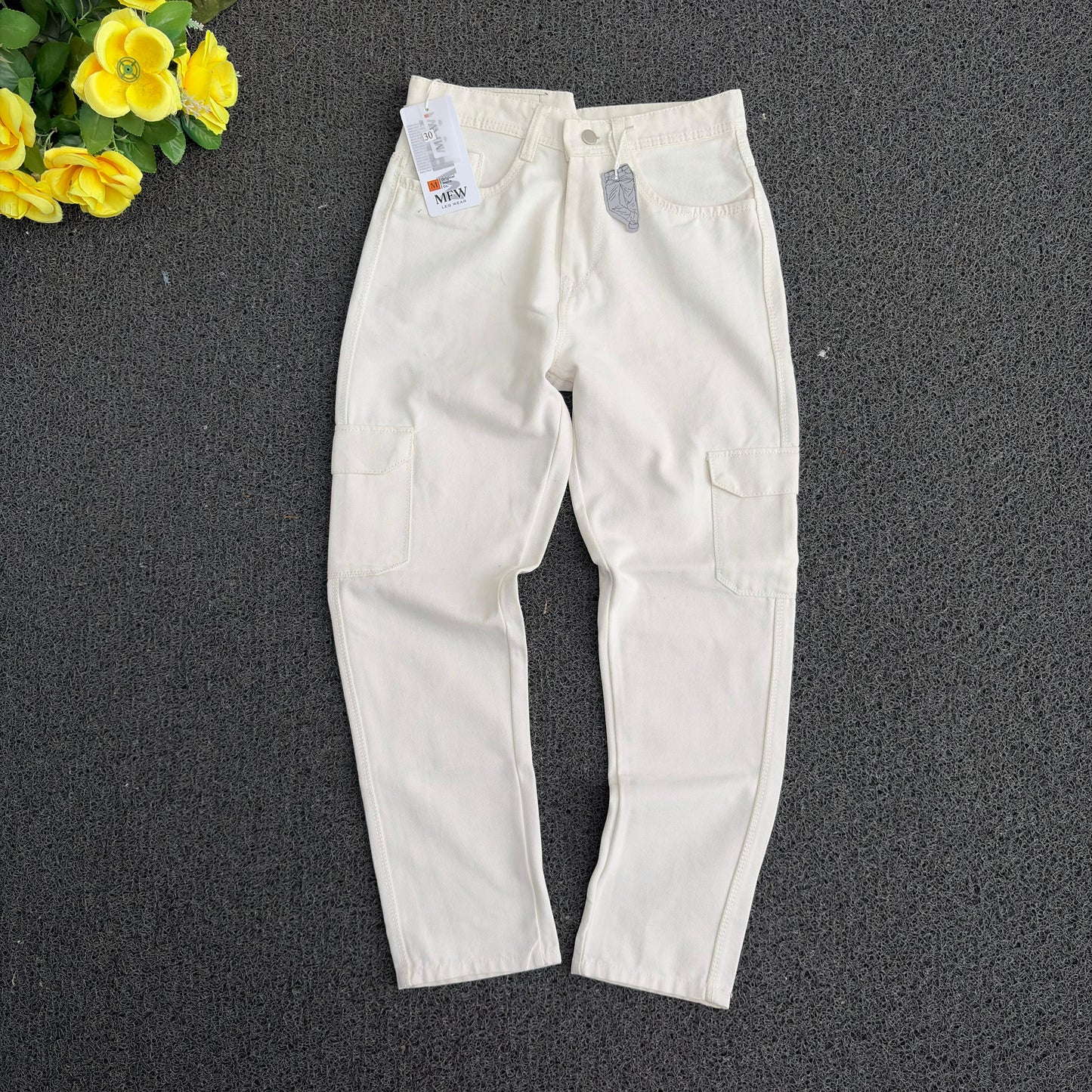 3 in 1 combo 6 pocket mom fit jeans buy 3 pcs combo @999 only