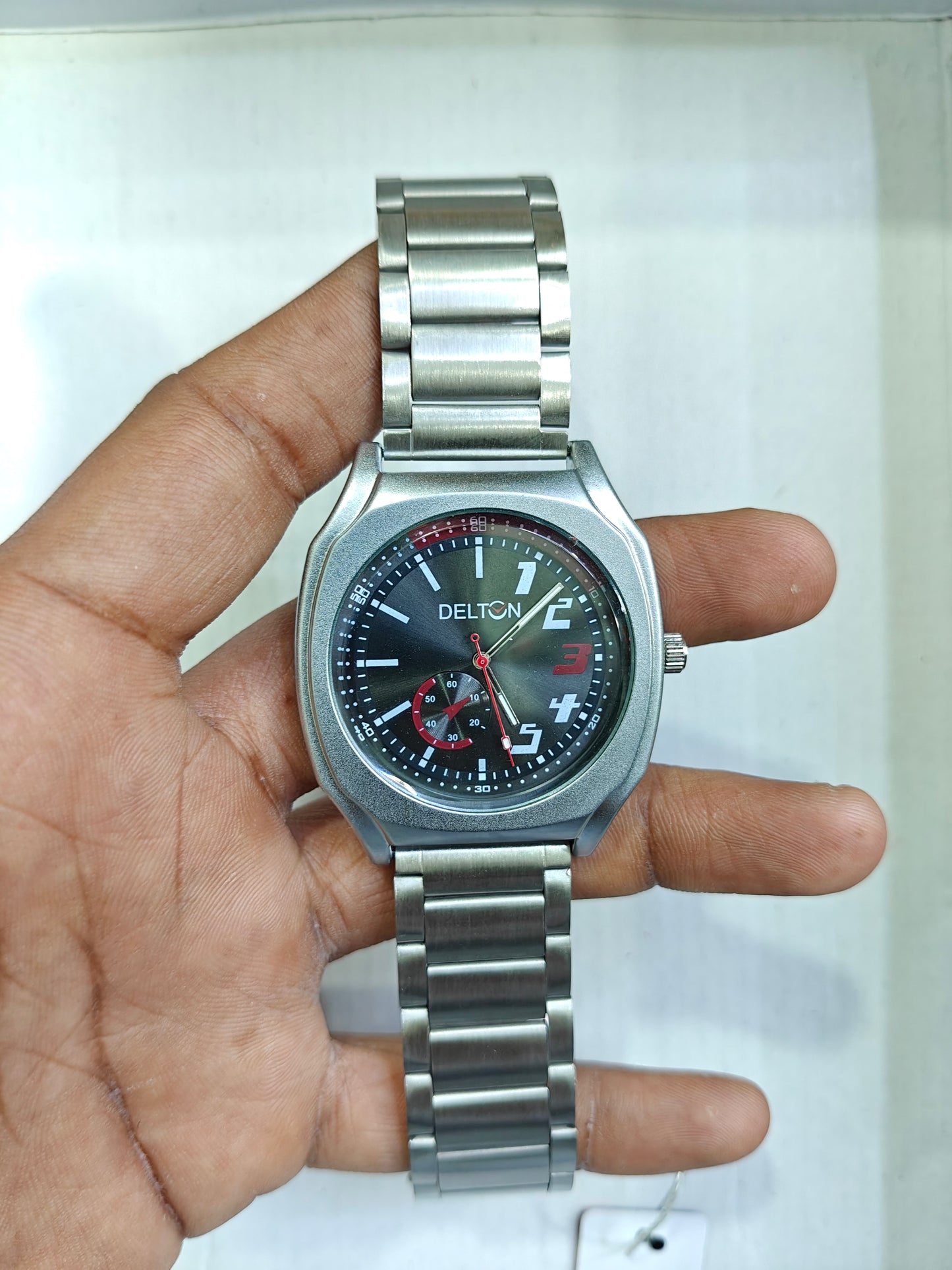 Mens most trendy Sliver strap watches @200