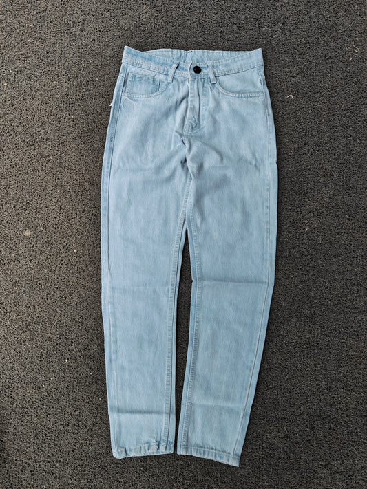 Men's premium mom fit jeans pant buy @450 rs only