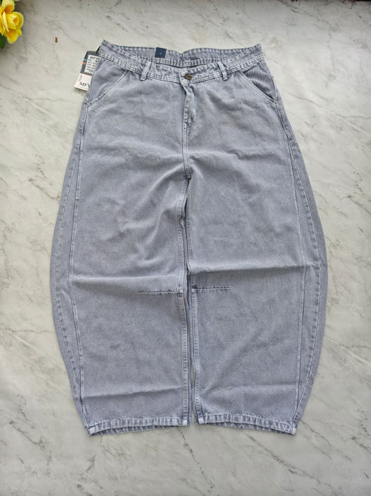 MFW barrel fit jeans pants buy @450 rs only