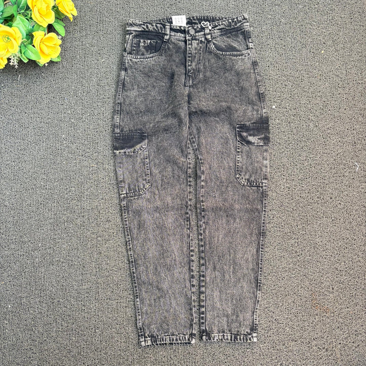 6 pocket mom fit jeans pant buy @450 rs only