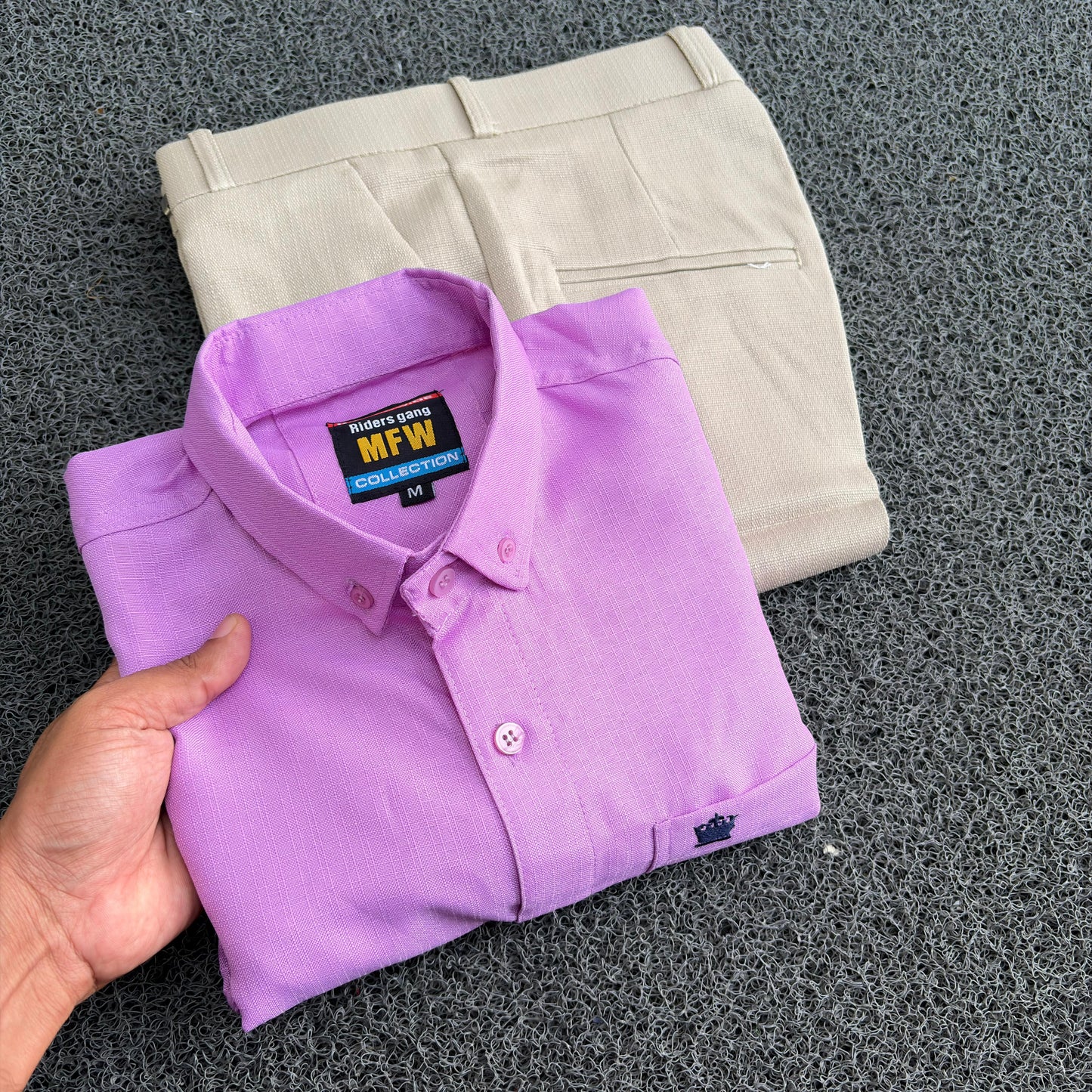 2 in 1 Combo Old money type Lenin Shirts + Lenin polo fit pant buy @ combo @600