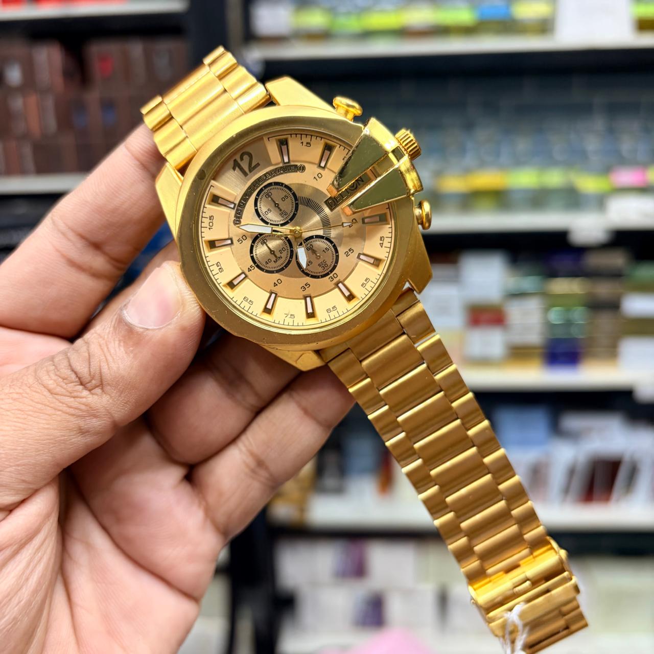 Mens most trendy Big Dial Gold strap watches @249
