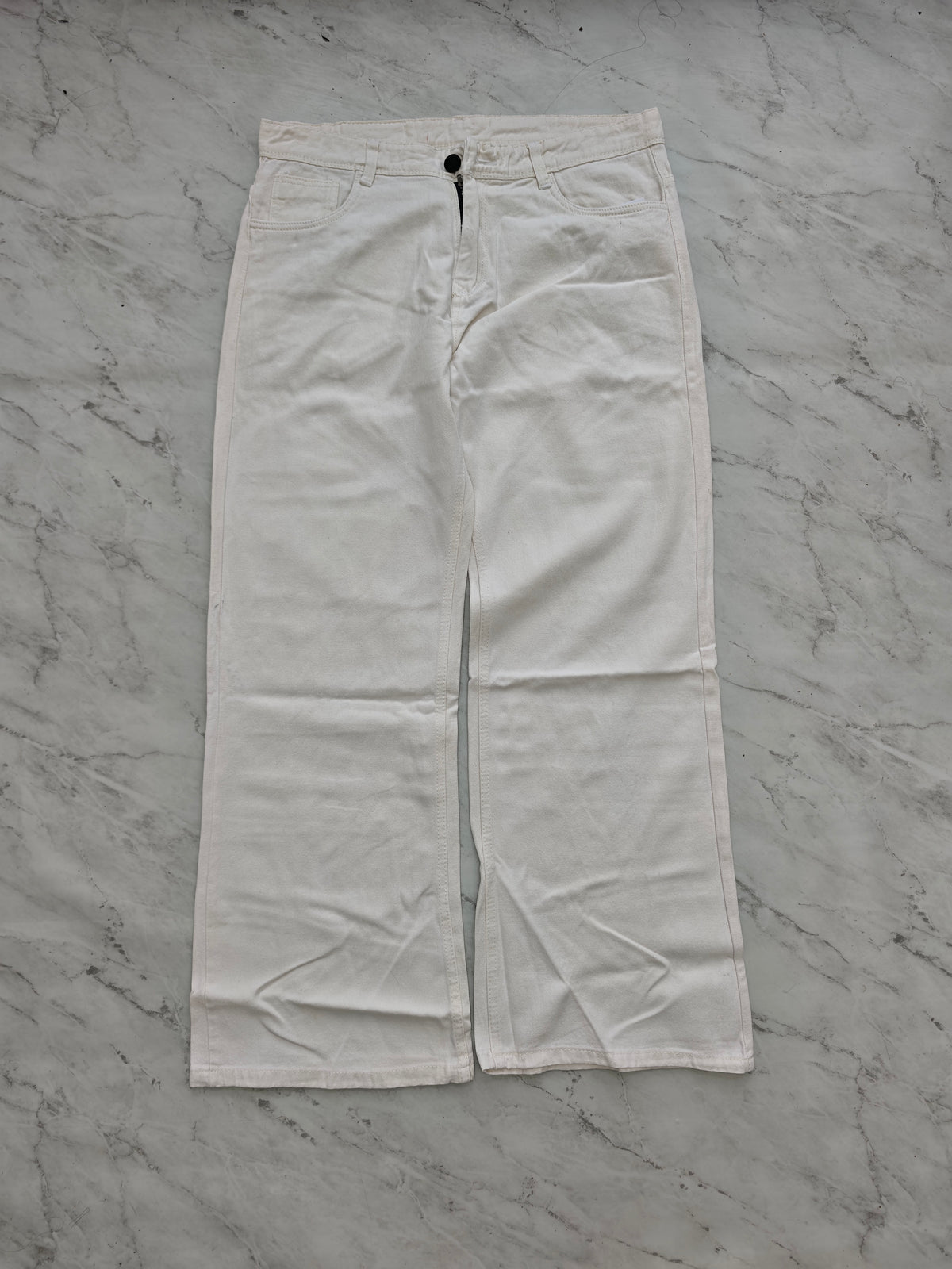 MFW bootcut jeans pant buy @450 rs only
