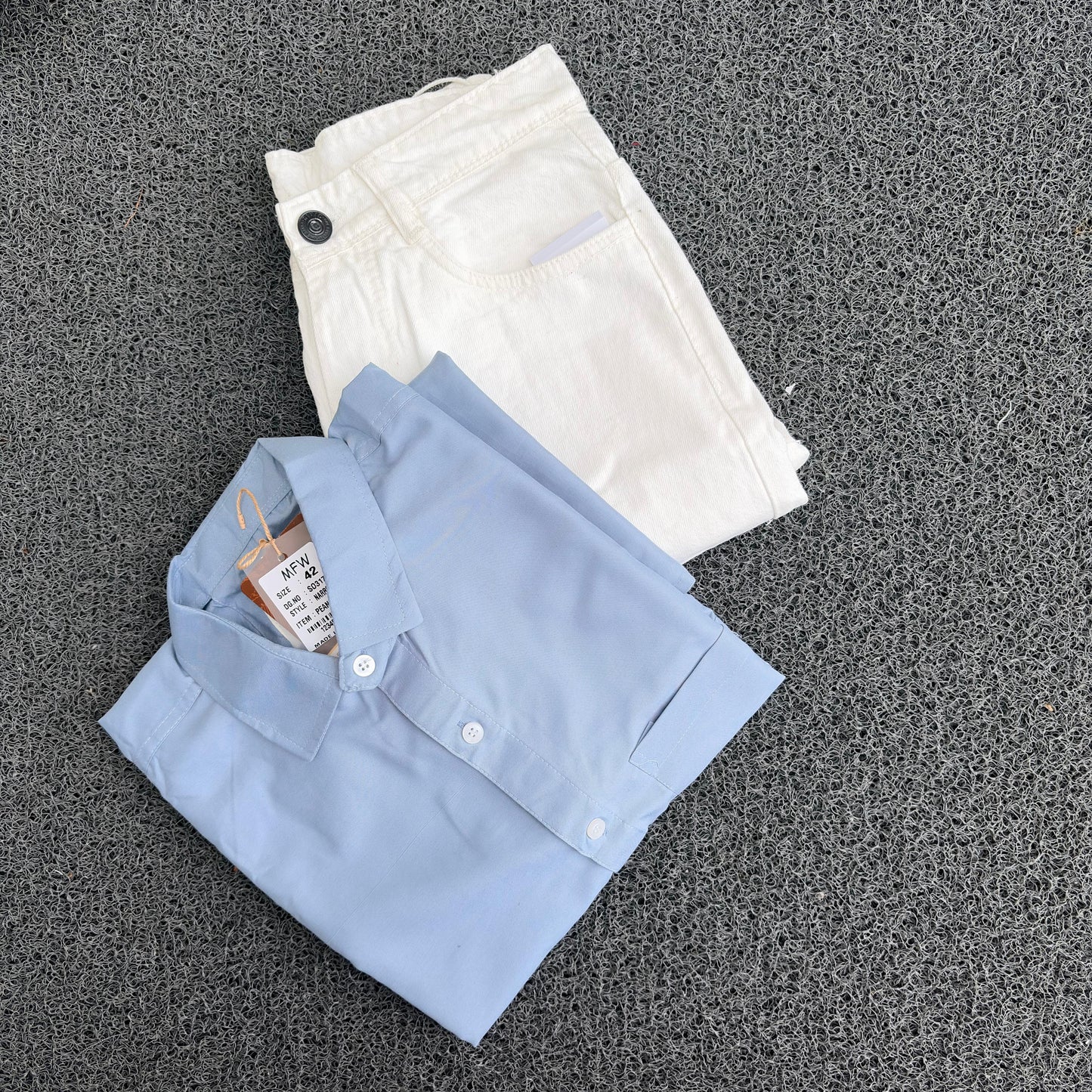 2 in 1 Combo Big size plain formal shirts + Mom fit jeans @600