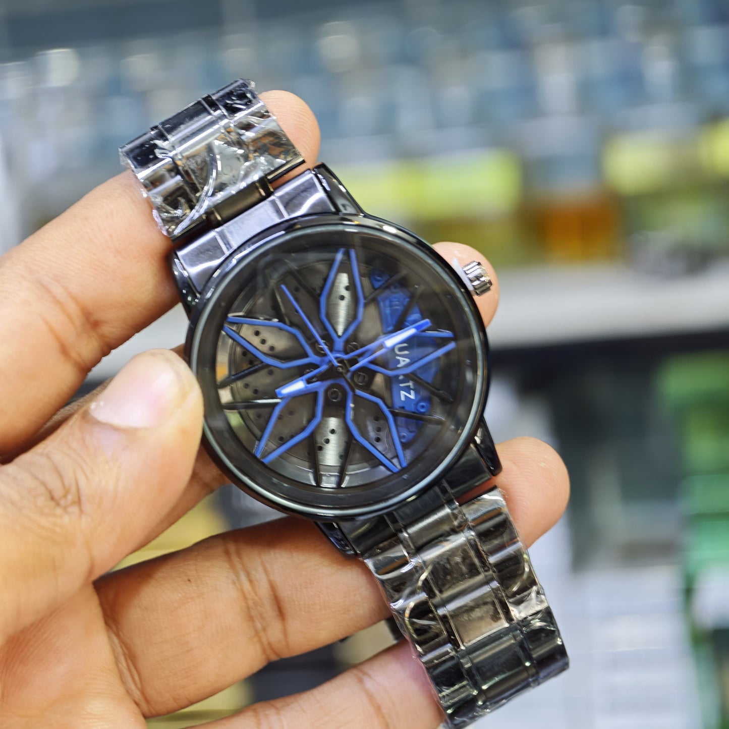 Trending Metal Strap Spinning Watch buy @350rs