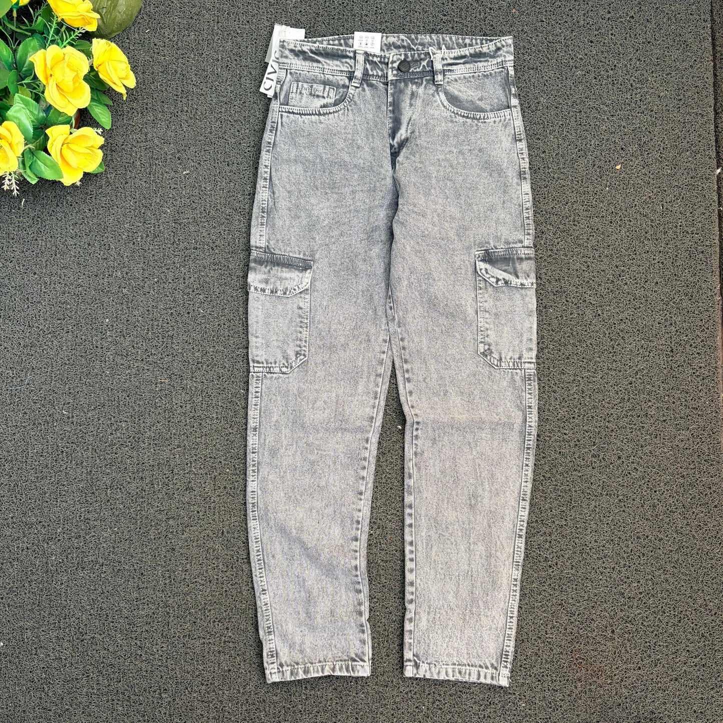 6 pocket mom fit jeans pant buy @450 rs only