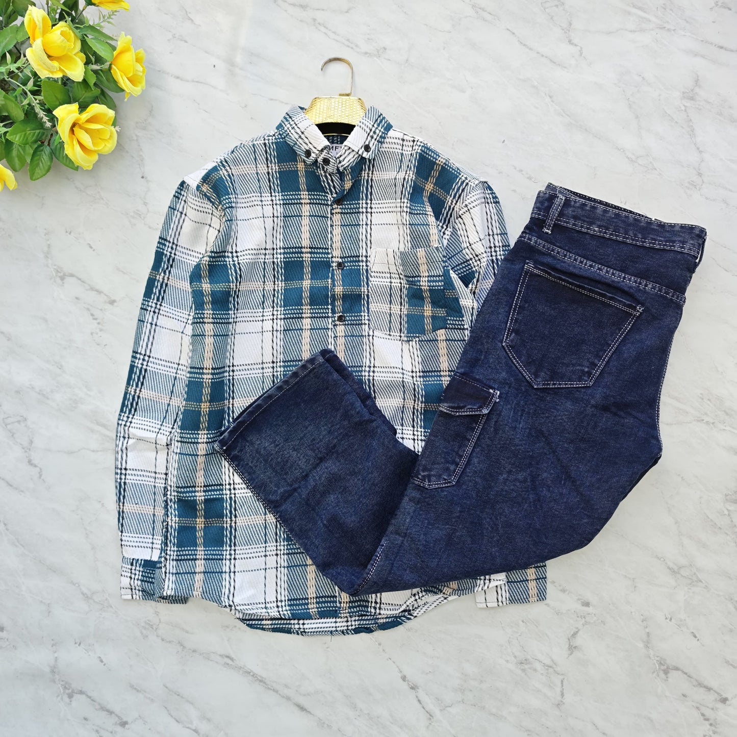 2 in 1 combo korean weaving shirts+ 6 pocket mom fit jeans pant combo buy @600 rs only