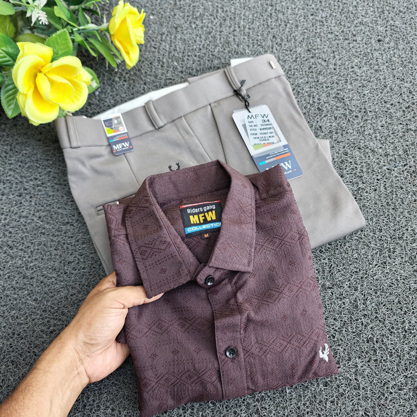 2 in 1 combo MFW popcorn shirts+ Penut fabric polofit pants combo buy @550 rs only