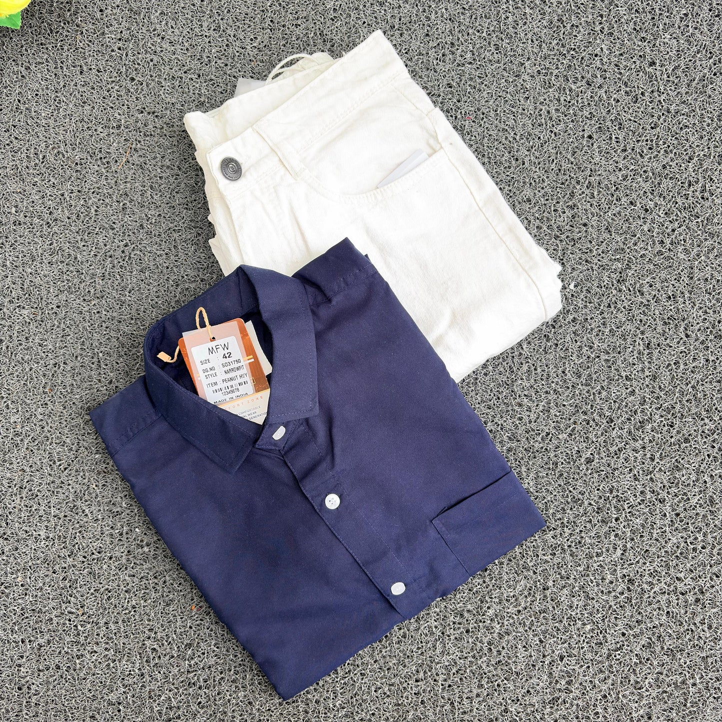 2 in 1 Combo Big size plain formal shirts + Mom fit jeans @600