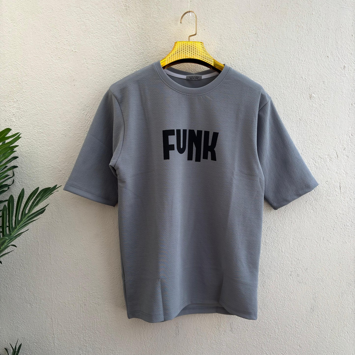 Round neck Front and back print droup shoulder Tshirt 1 pc @199 and 3 pcs @ 499