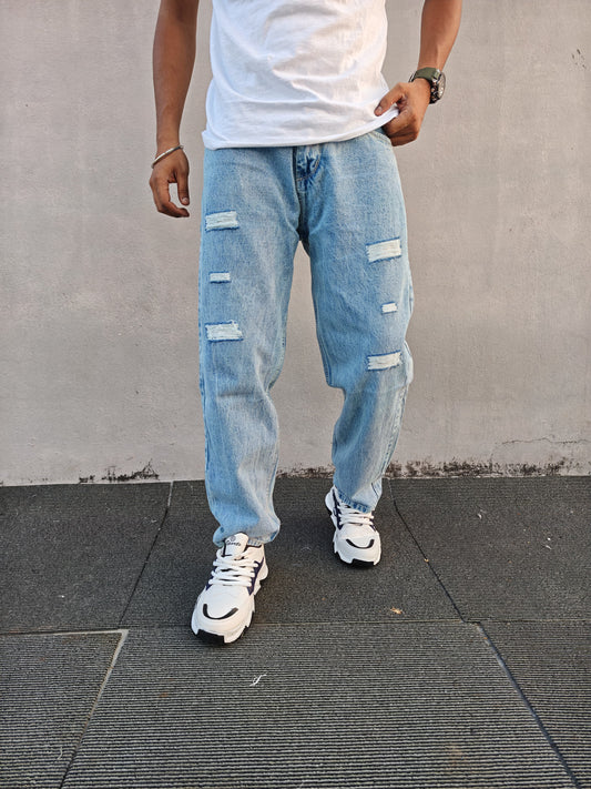 Mfw Torn mom fit jeans pant buy @450 rs only