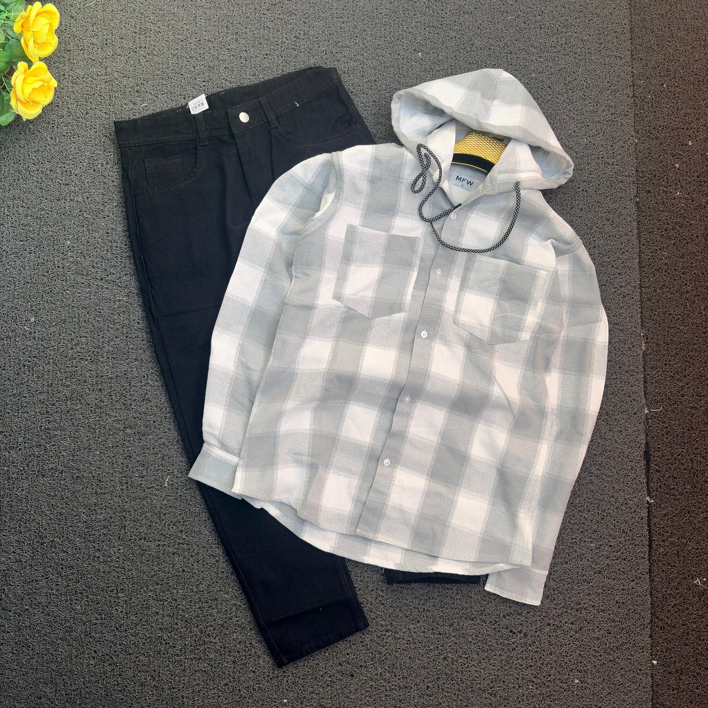 2 in 1 combo MFW hoodie back printed shirts + Mom fit jeans buy @ 600