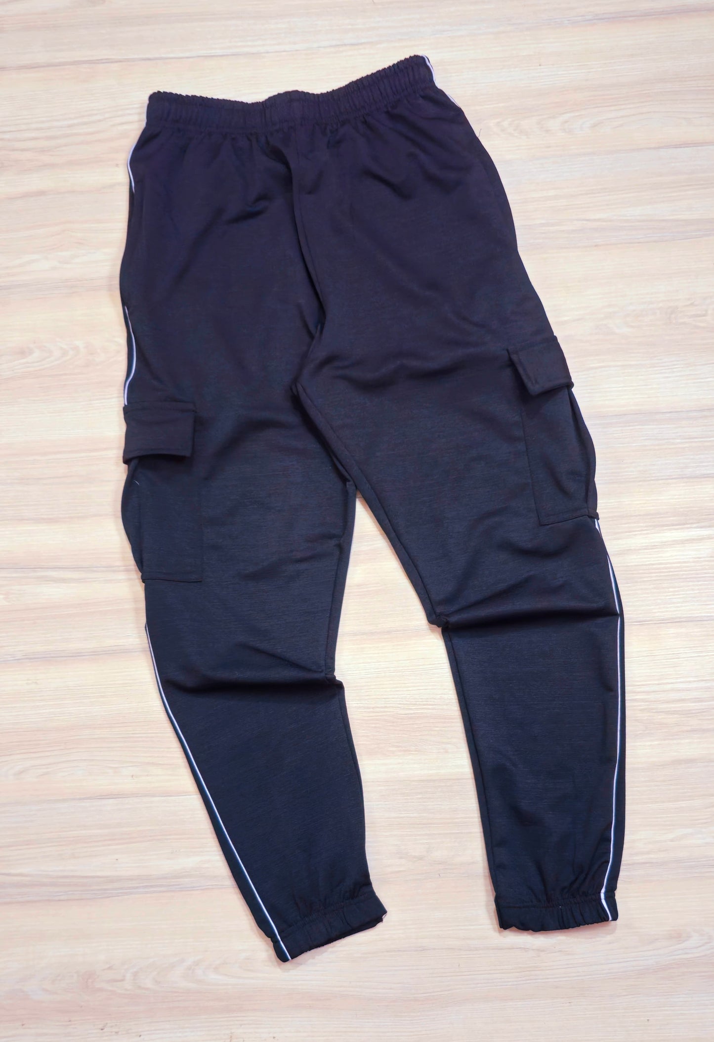 Cargo 4 pocket joggers buy @299