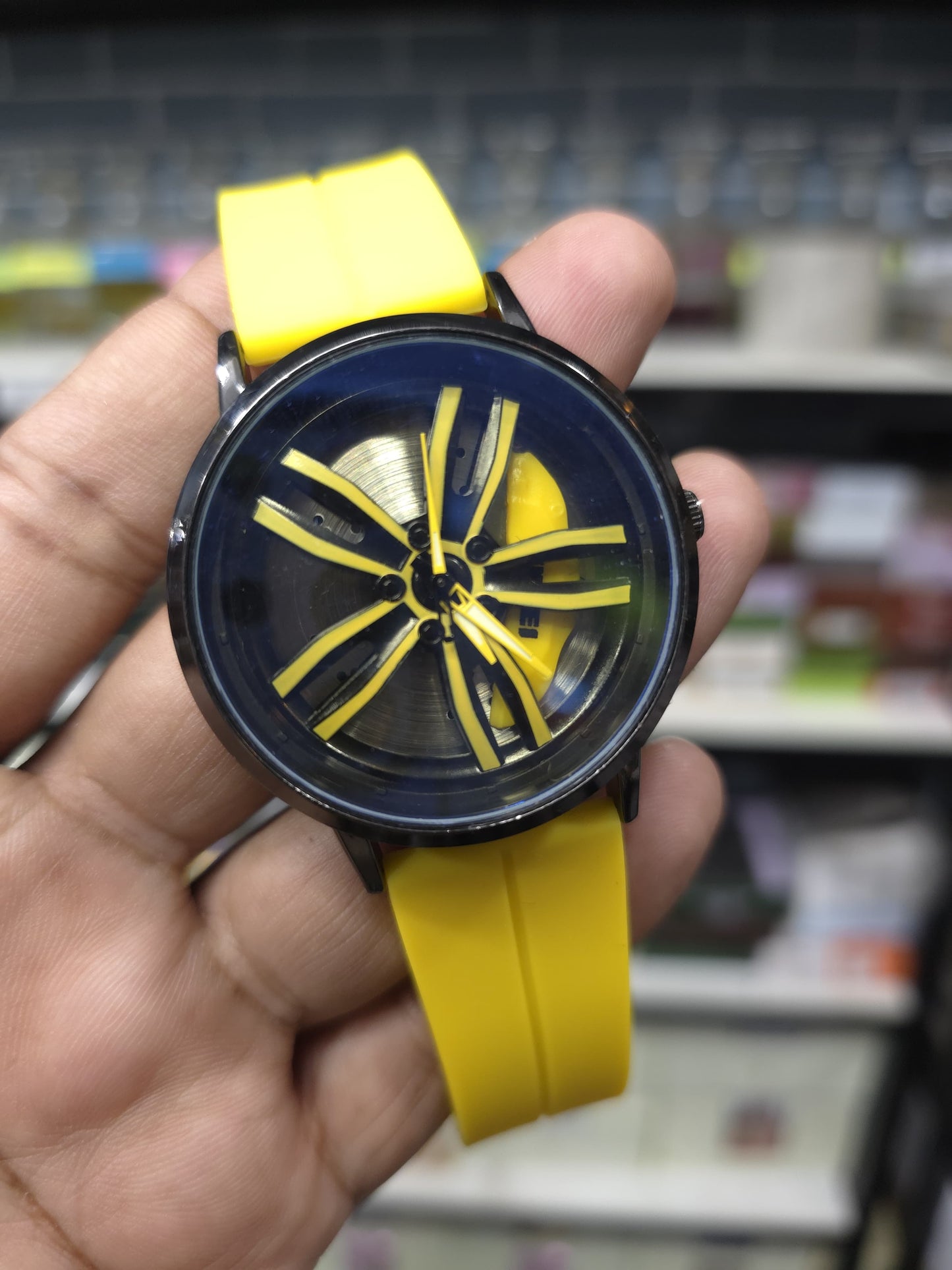 Trendy Spinning watches with silicon strap@300