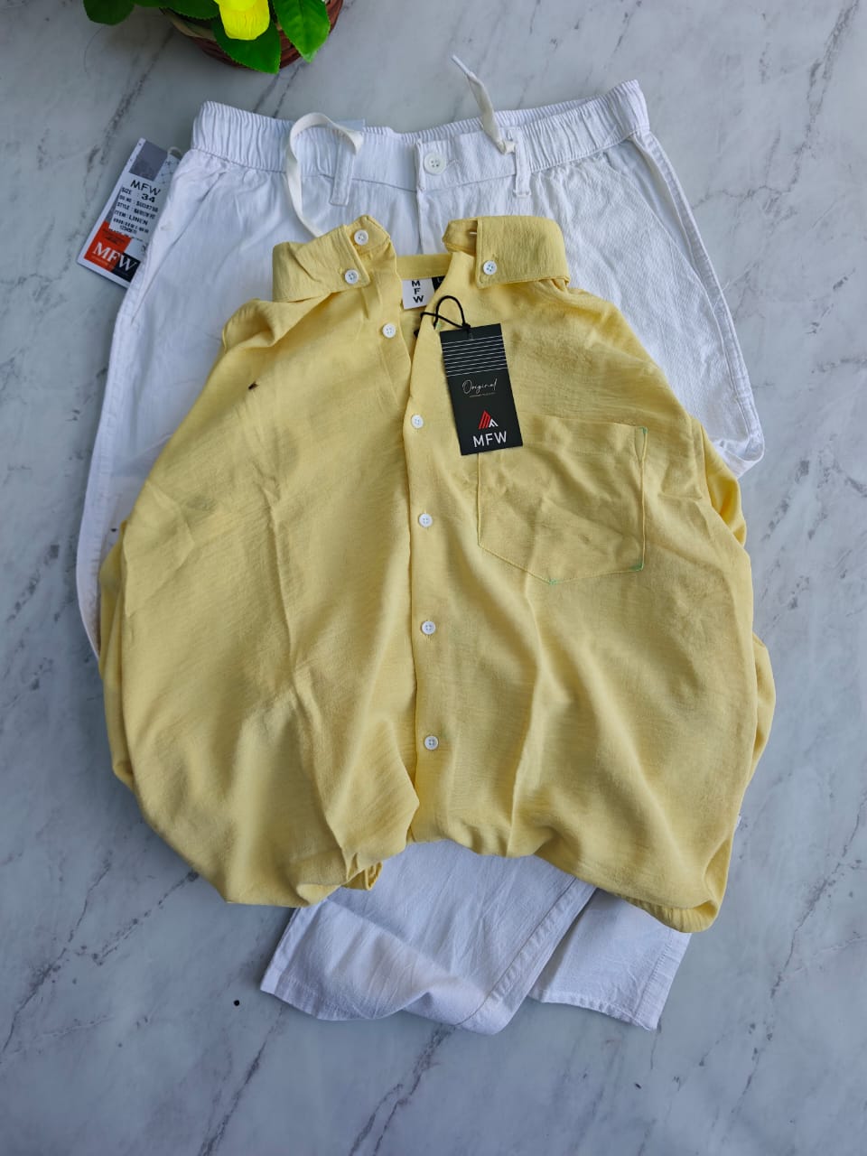 2 in 1 combo old money type crush lenin shirts + relax fit pant buy @600 rs only