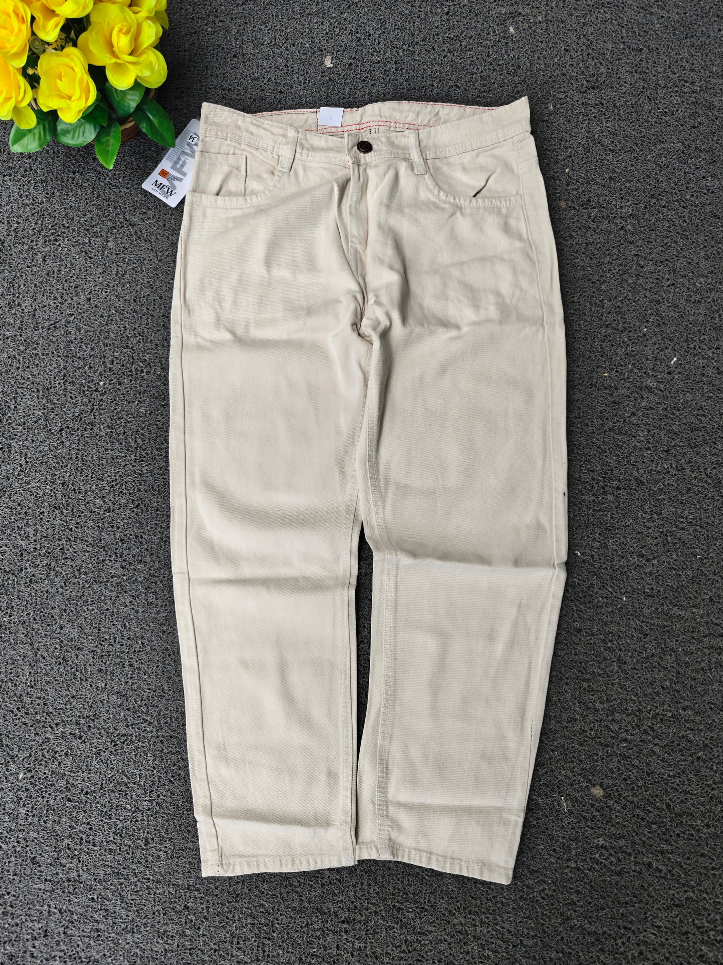 MFW men's mom fit jeans pants buy @350 rs only