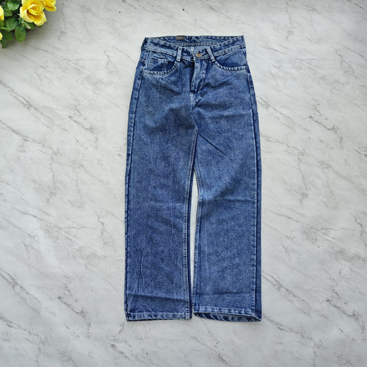Men's Straight fit jeans pant buy @350 rs only  (Mid blue)