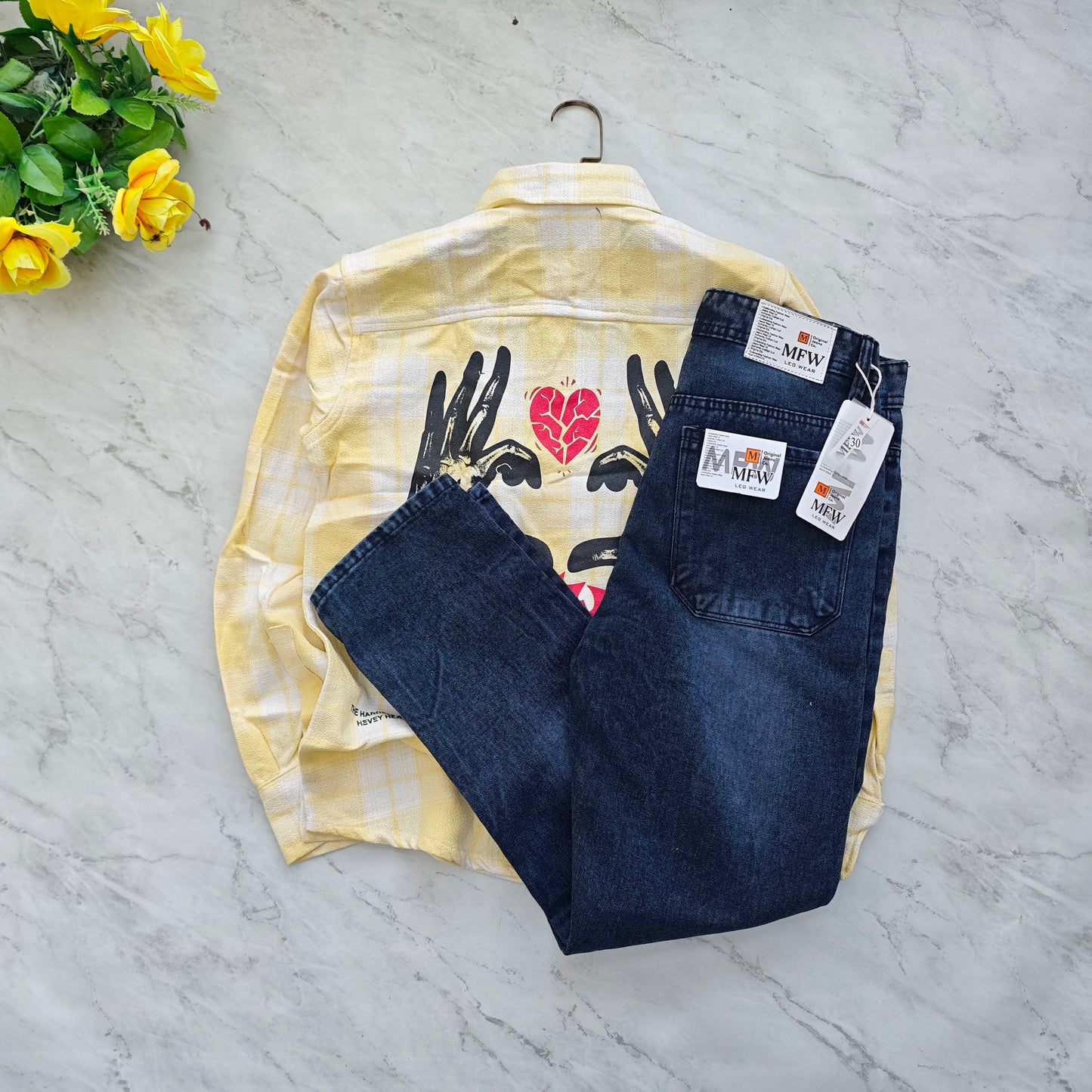 2 in 1 combo MFW back printed baggy shirts + mom fit jeans pant combo buy @600 rs only