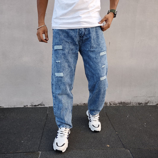 Mfw Torn mom fit jeans pant buy @450 rs only