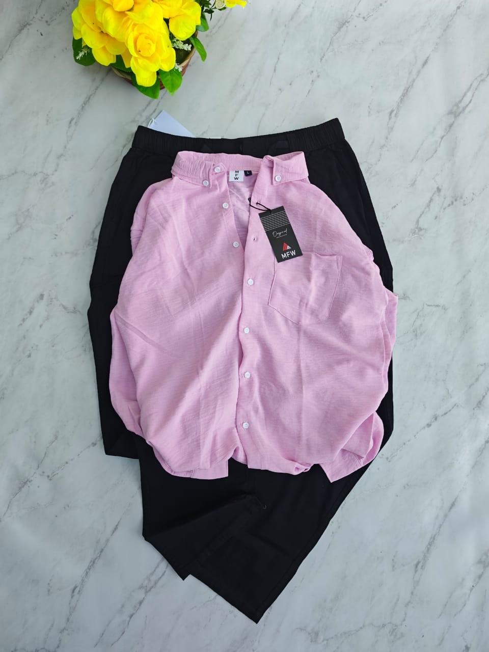 2 in 1 combo old money type crush lenin shirts + relax fit pant buy @600 rs only