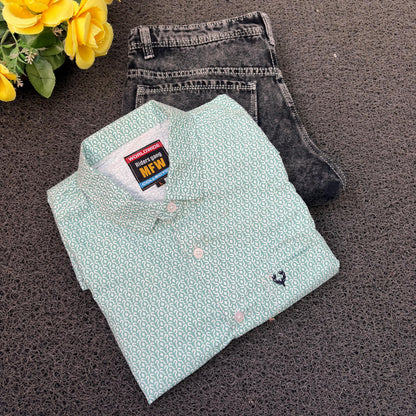 MFW Printed Shirts & Mom Fit Jeans random colours Combo – ₹449 Only("Pick your shirt color, pant’s a surprise!")