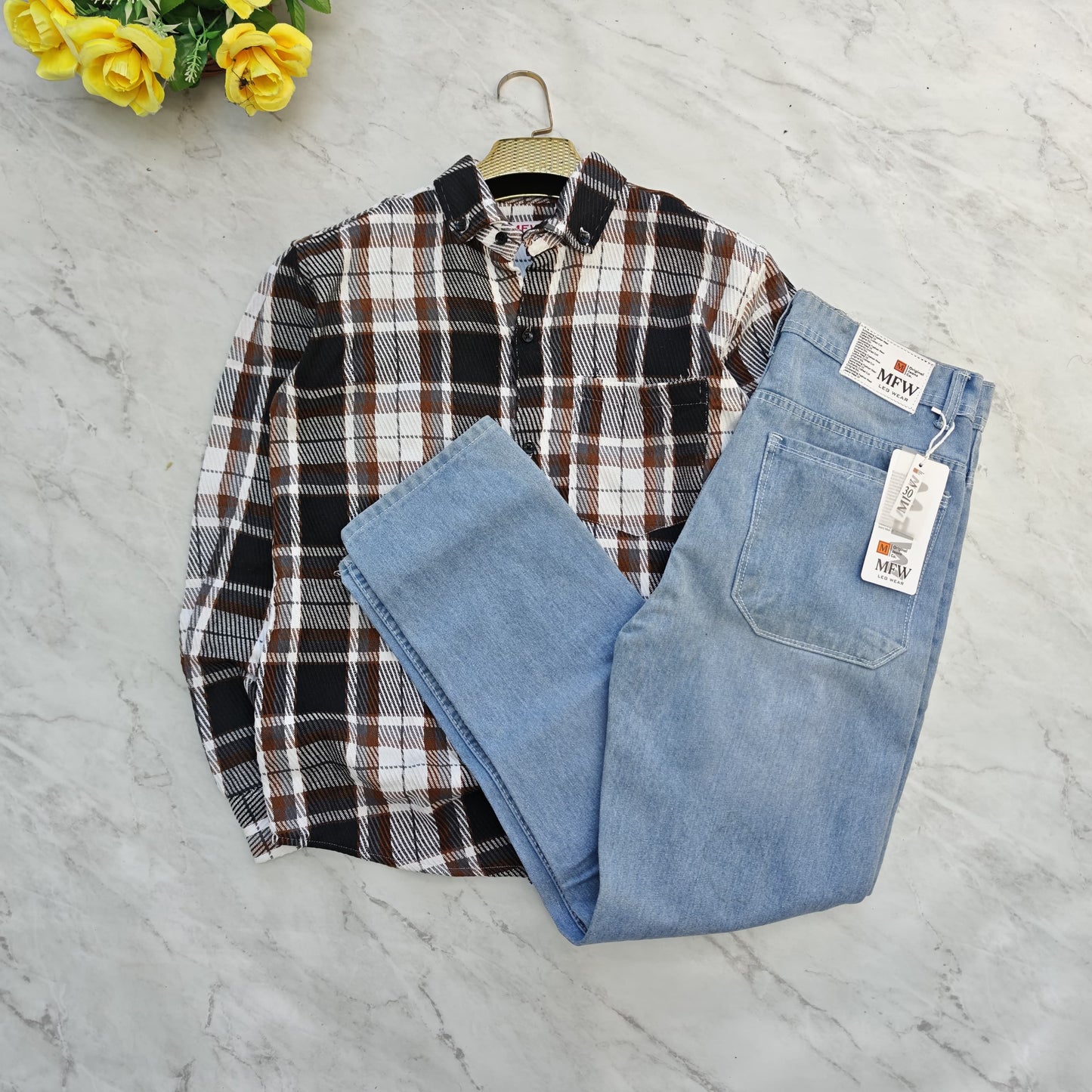 2 in 1 combo MFW back printed baggy shirts + mom fit jeans pant combo buy @600 rs only