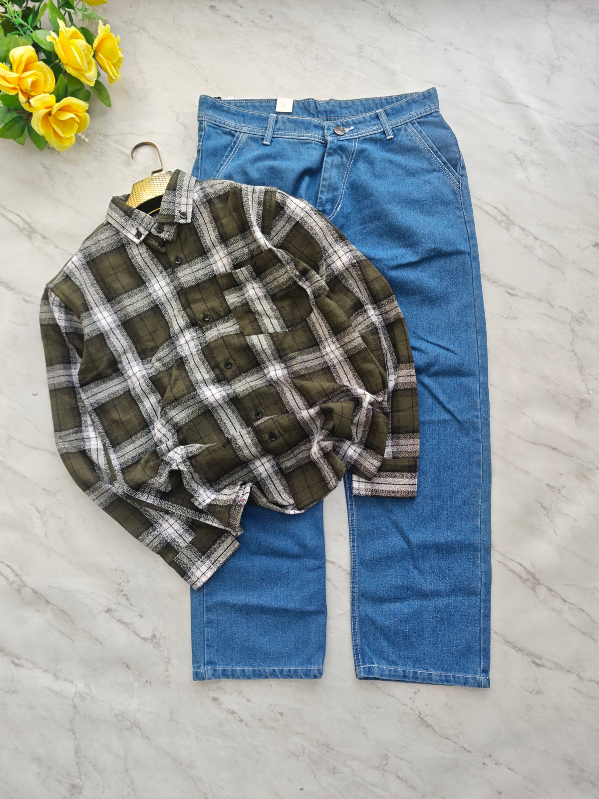 2 in 1 combo Flannel checked shirts+ semi baggy jeans pants buy @600 rs only
