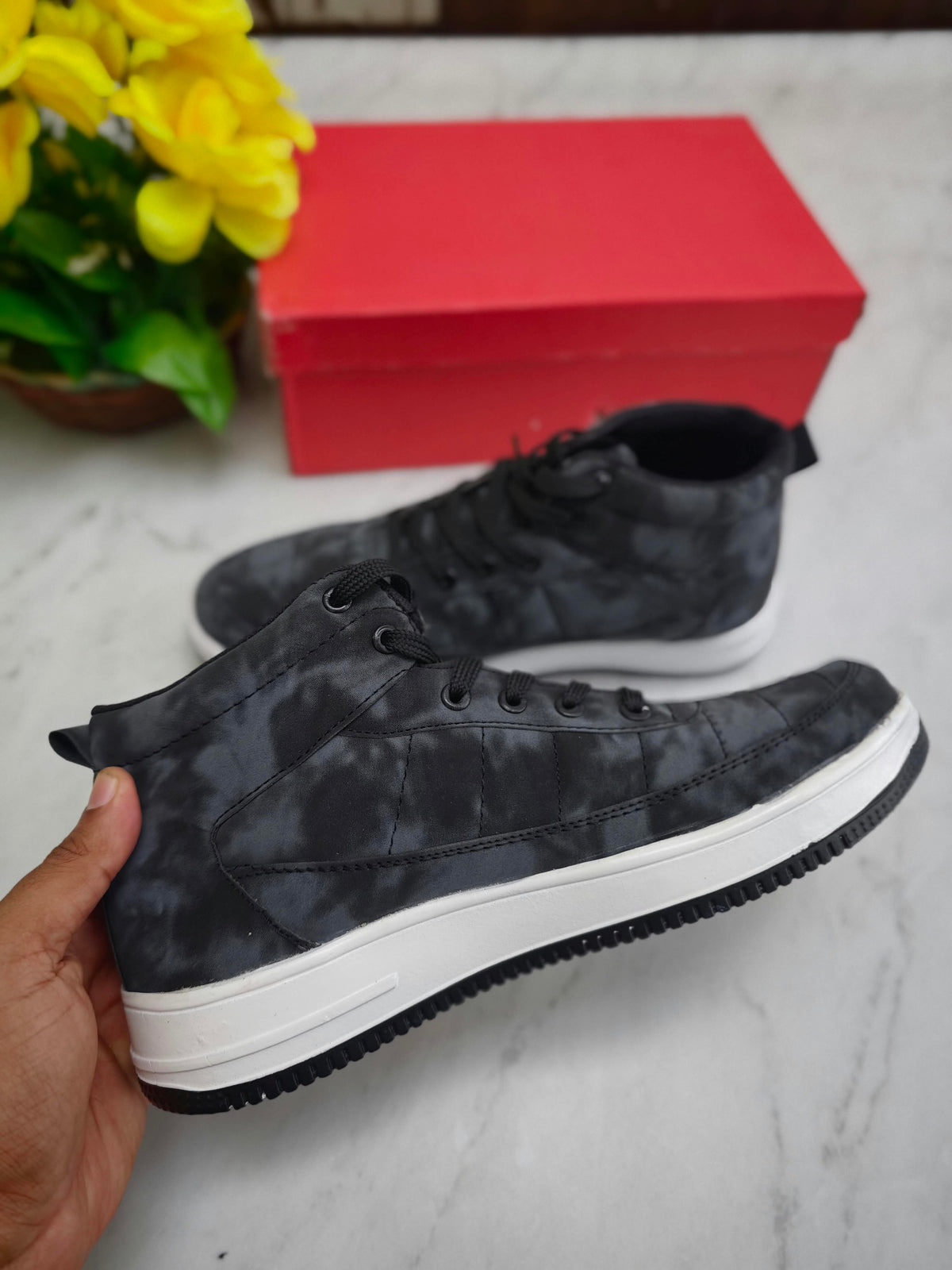 Men's Street wear style shoes buy@350 rs only [M2-C1]