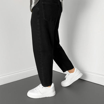 Plain mom fit jeans buy @450 rs only (Black colour)