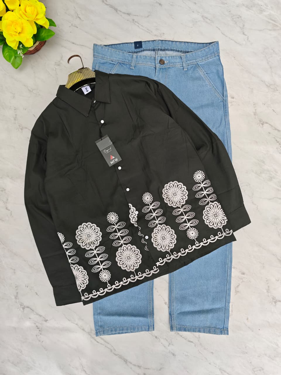 2 in 1 combo MFW border embroidery shirts + mom fit jeans pant buy @600 rs only[Shirts green]