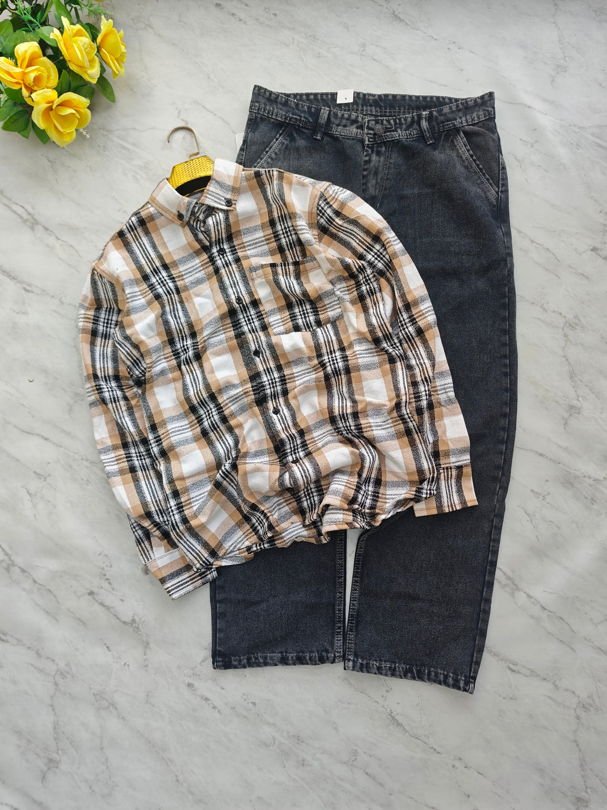 2 in 1 combo Flannel checked shirts+ semi baggy jeans pants buy @600 rs only