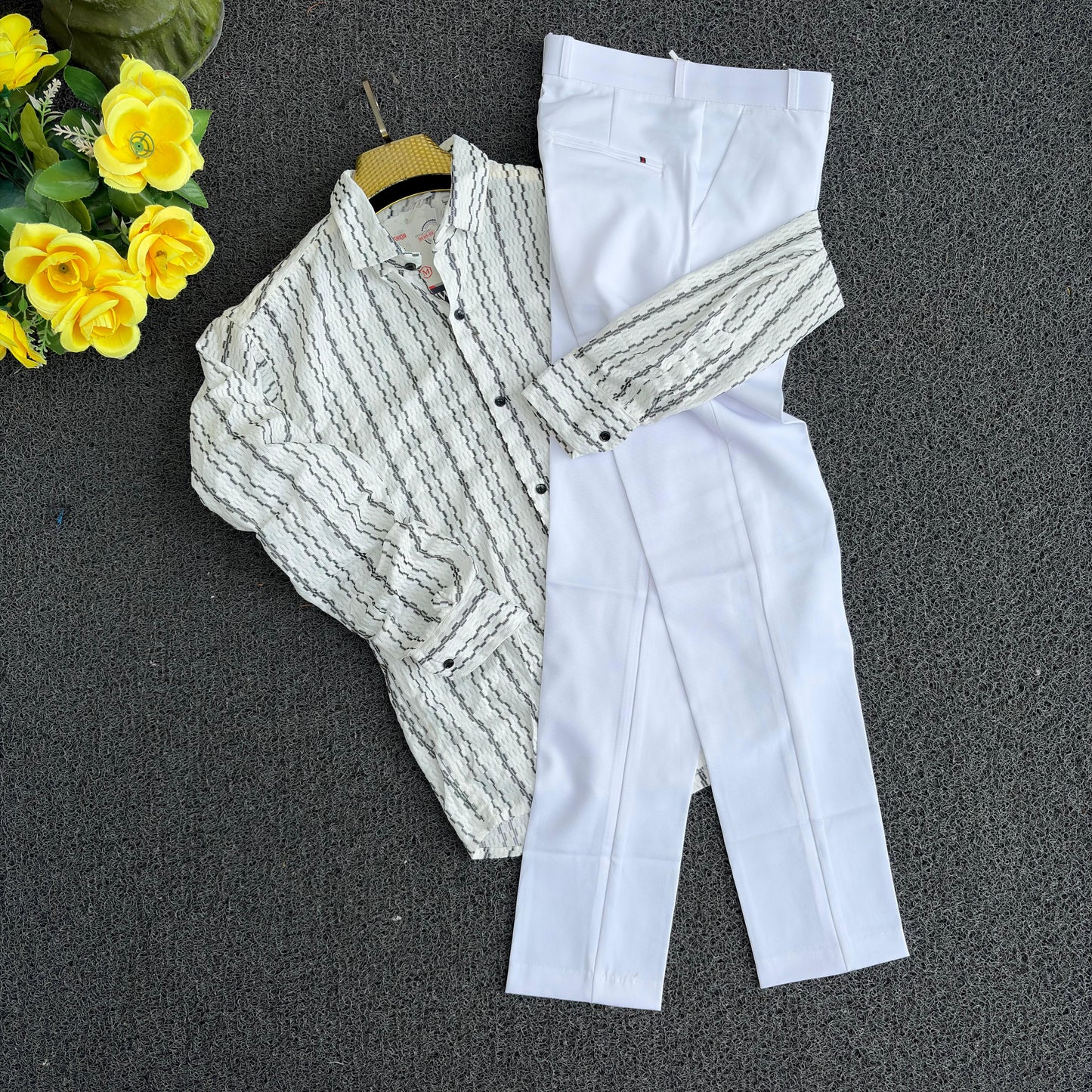 2 in 1 Combo zig zag netted fabric shirts+ polo fit pants buy @600