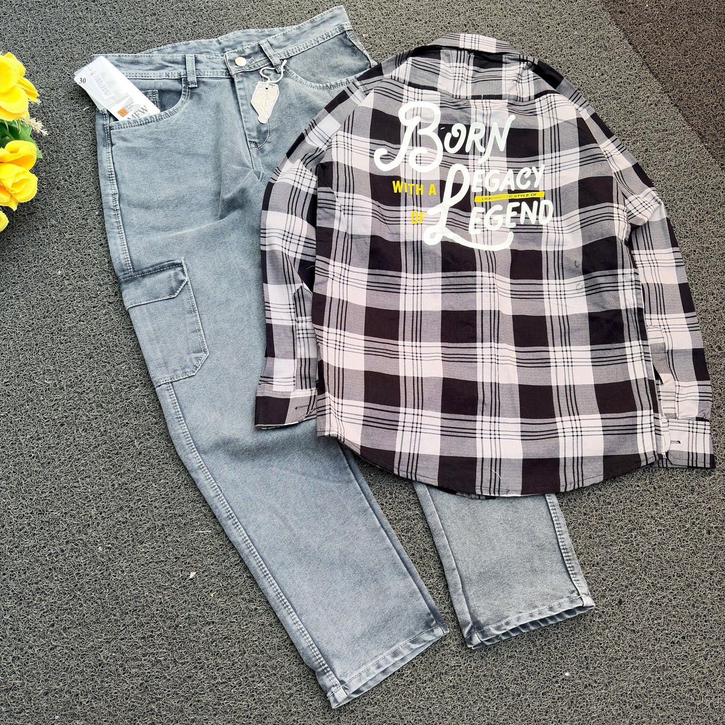 2 in 1 combo back Printed shirts + 6 pocket mom fit jeans buy @600 only