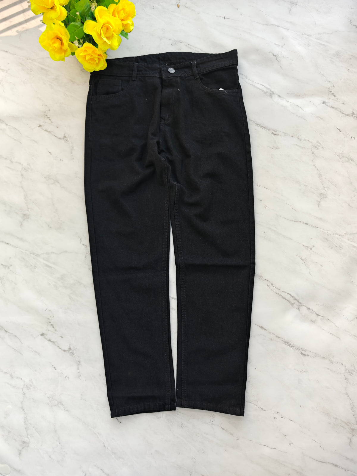 Men's premium mom fit jeans pant buy @450 rs only