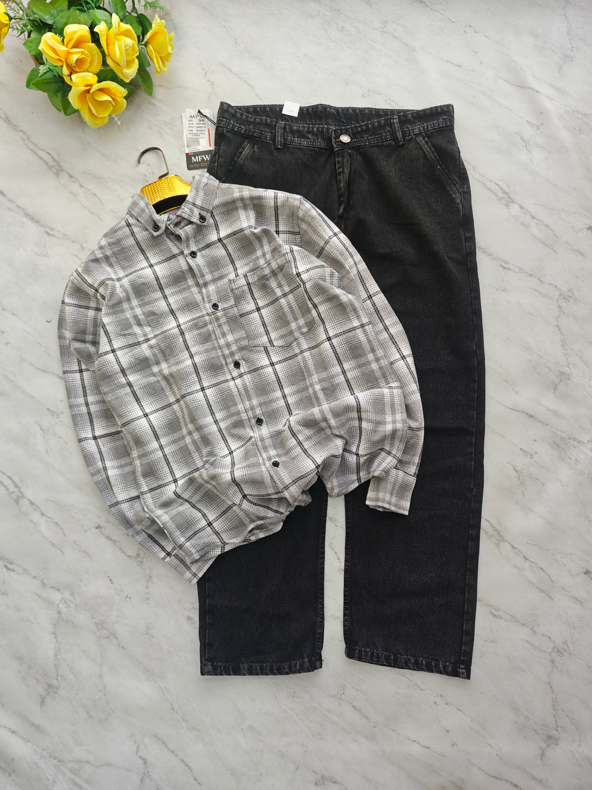 2 in 1 combo Flannel checked shirts+ semi baggy jeans pants buy @600 rs only