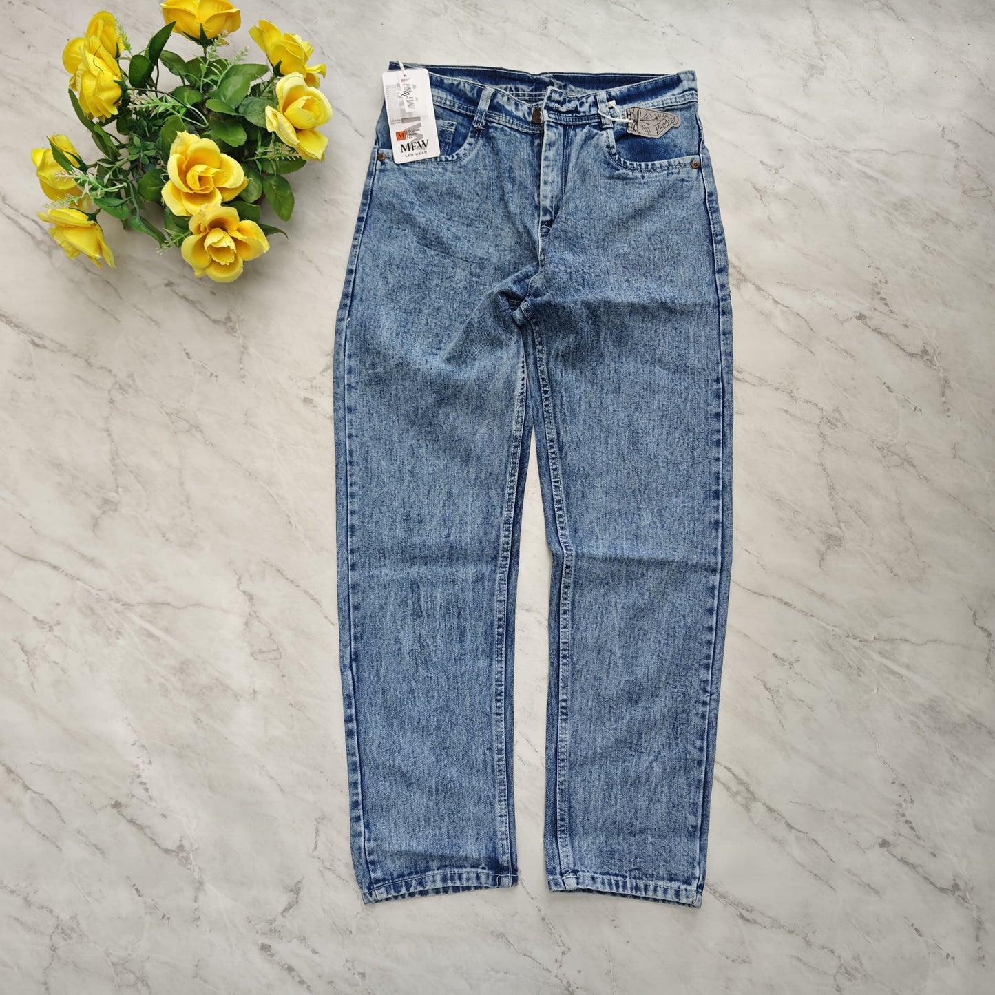 MFW Men's Mom fit jeans pant buy @350 rs only