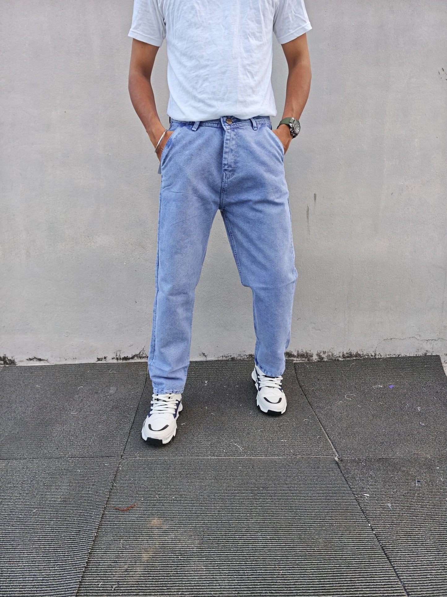 Mfw side pocket mom fit jeans buy @450 rs only
