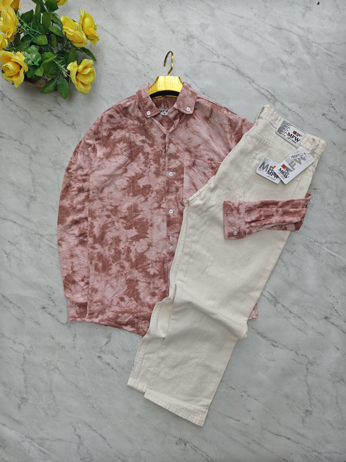 2 in 1 combo MFW die and dye shirts + mom fit jeans pant buy @600 rs