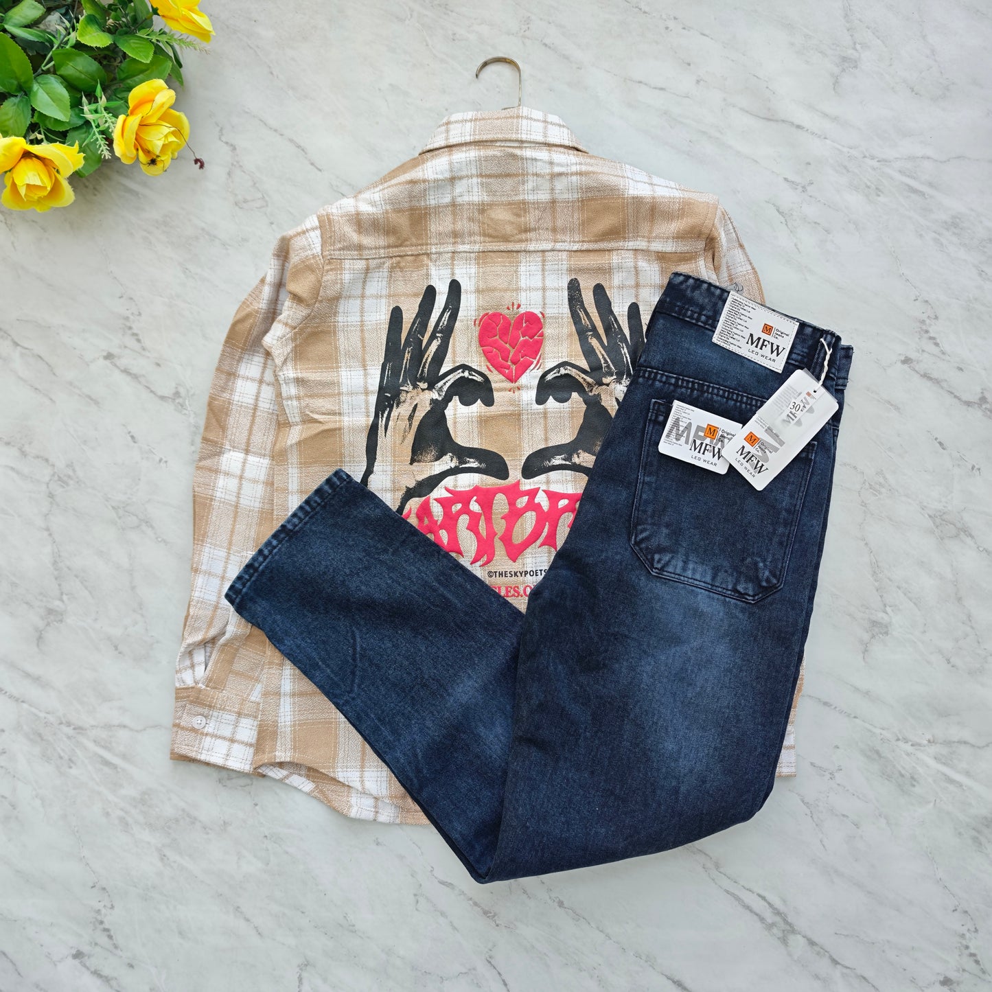 2 in 1 combo MFW back printed baggy shirts + mom fit jeans pant combo buy @600 rs only