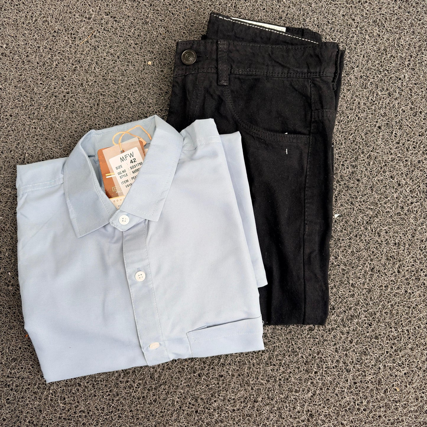 2 in 1 Combo Big size plain formal shirts + Mom fit jeans @600