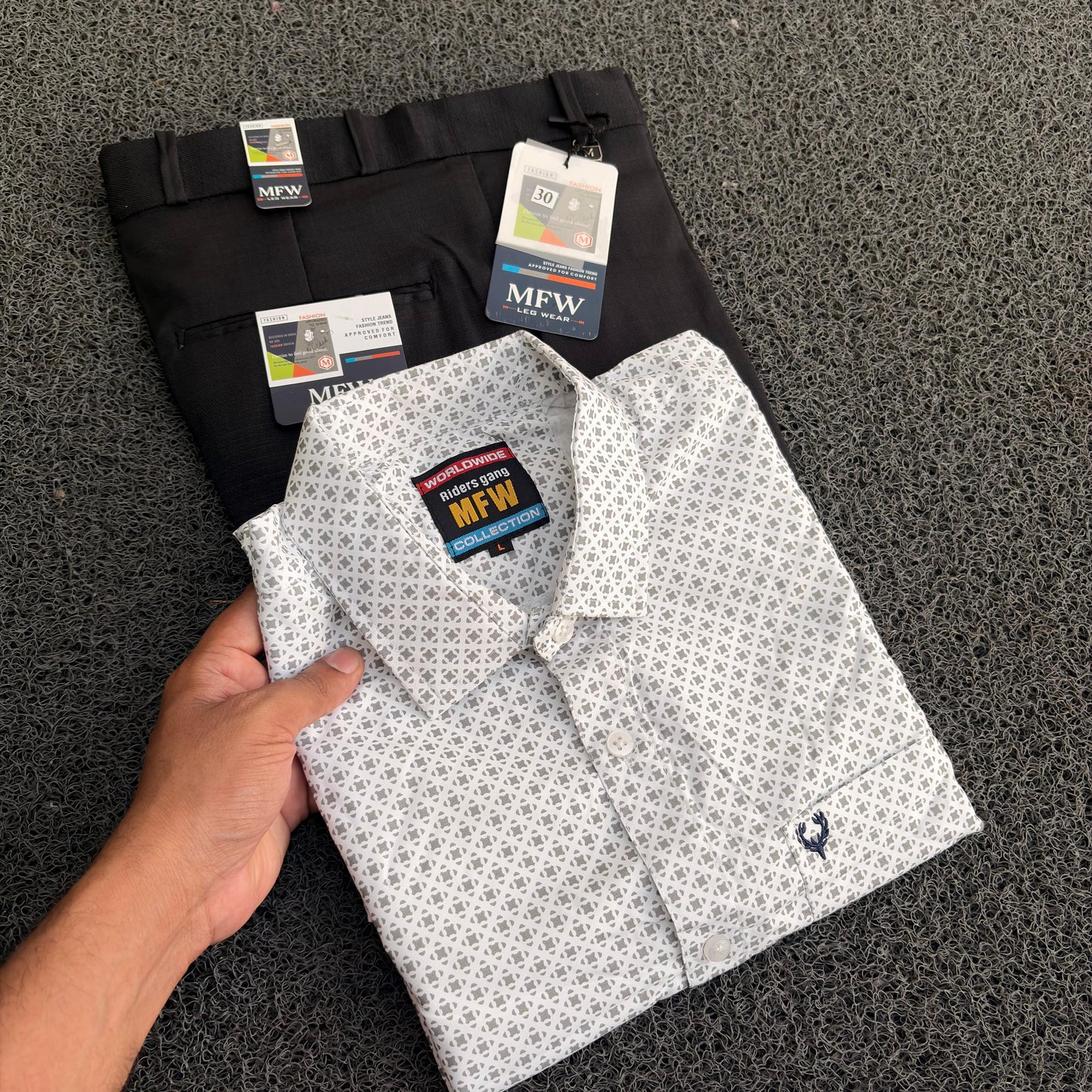 2 in 1 combo mfw Printed Shirts+ Lenin polo fit pants buy @550 rs only