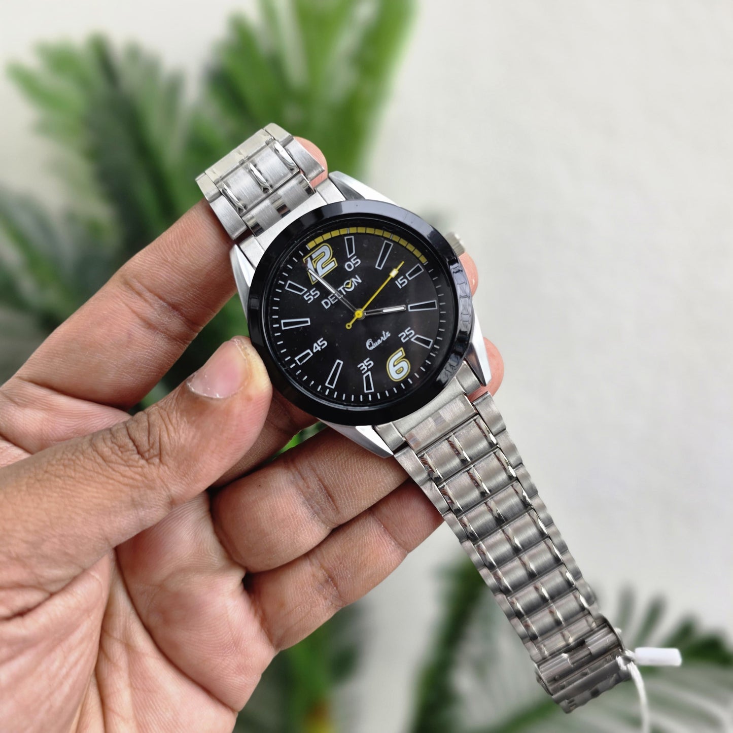 Mens most trendy Sliver strap watches @200