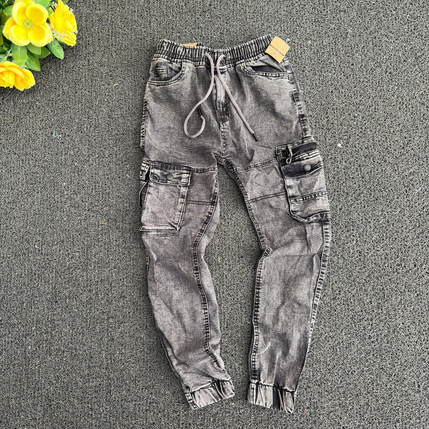 6 pocket denim cargo joggers buy @499