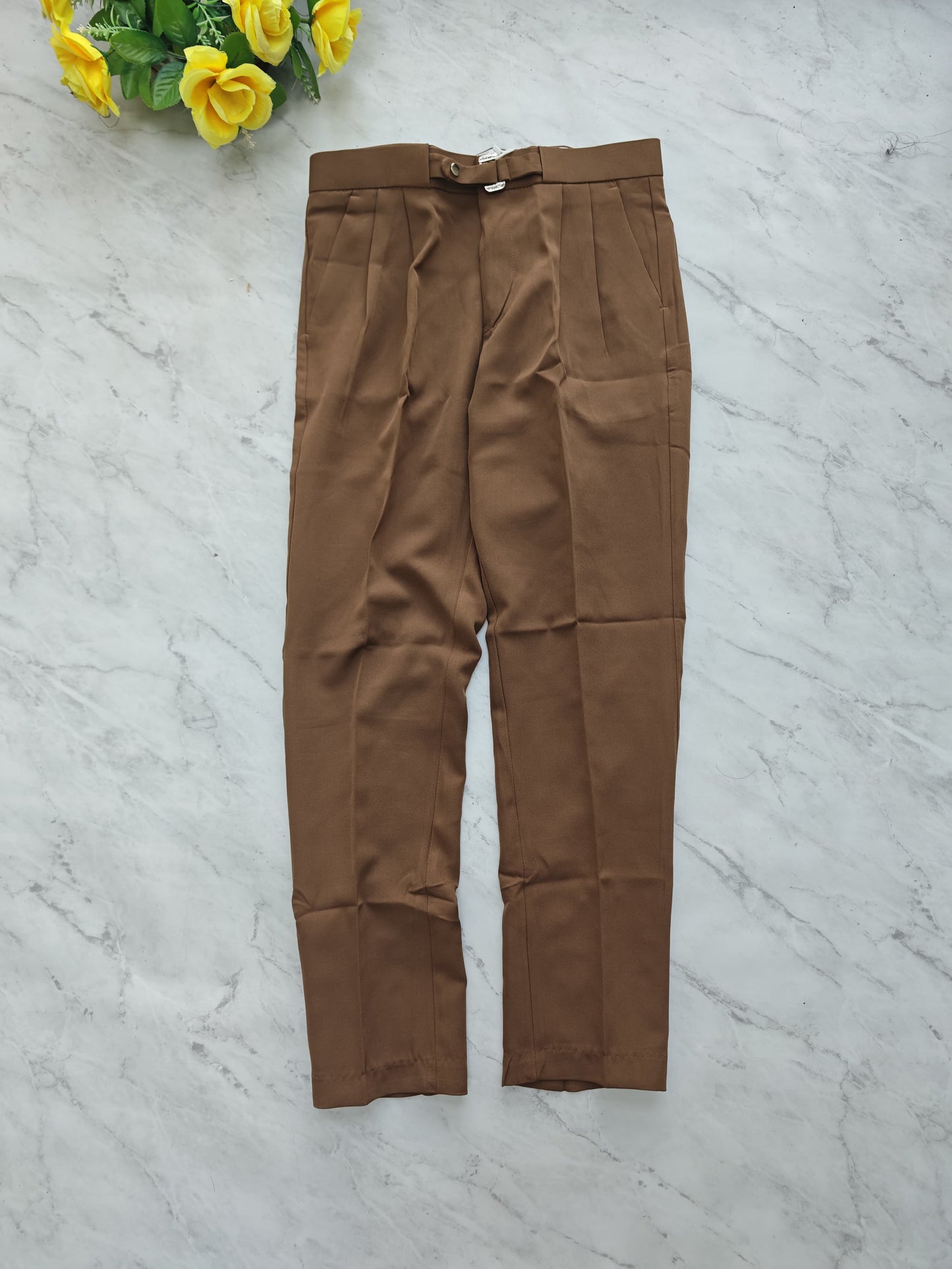 (New)Premium quality Korean gurkha polo fit pants buy @450 rs only