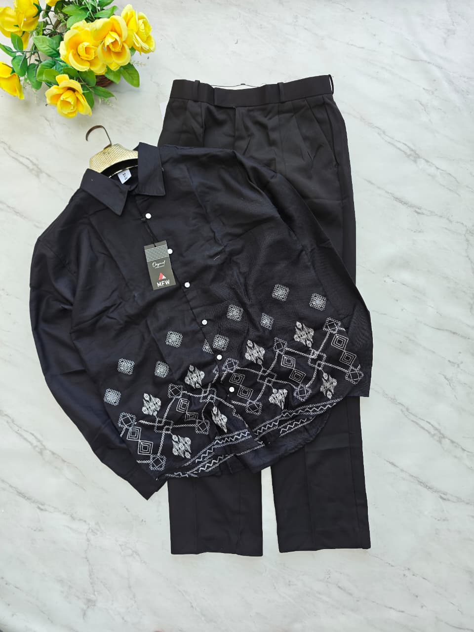 2 in 1 Combo Bottom Embroidery shirts + Korean baggy pants buy @600 rs only