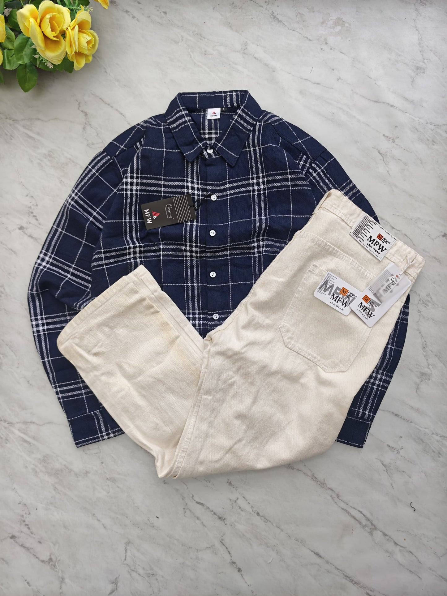 2 in 1 combo Checked shirts + mom fit jeans pant buy @600 rs only